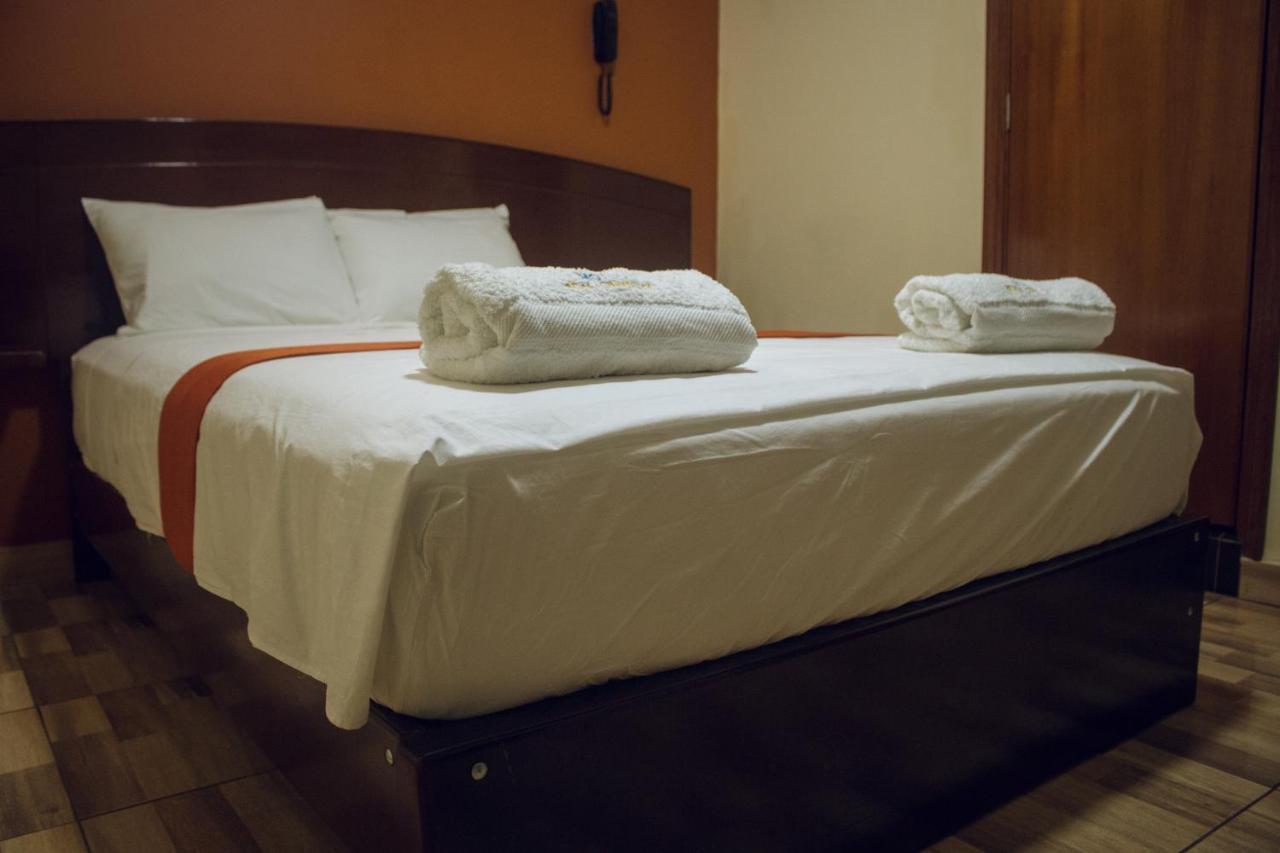 Hotel Real Чимботе Екстериор снимка